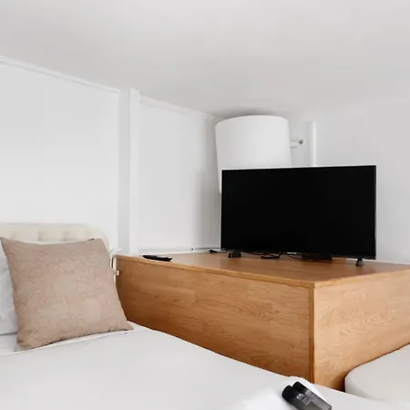 Duplex Elegant En Plein Centre De Appartamento
