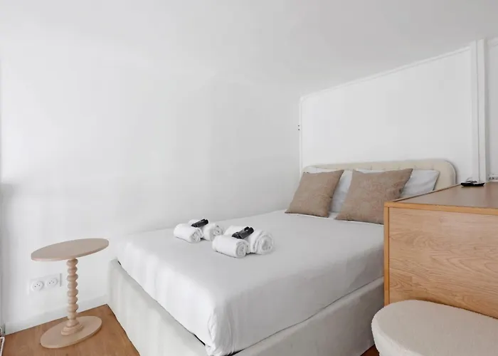 Duplex Elegant En Plein Centre De Appartement *