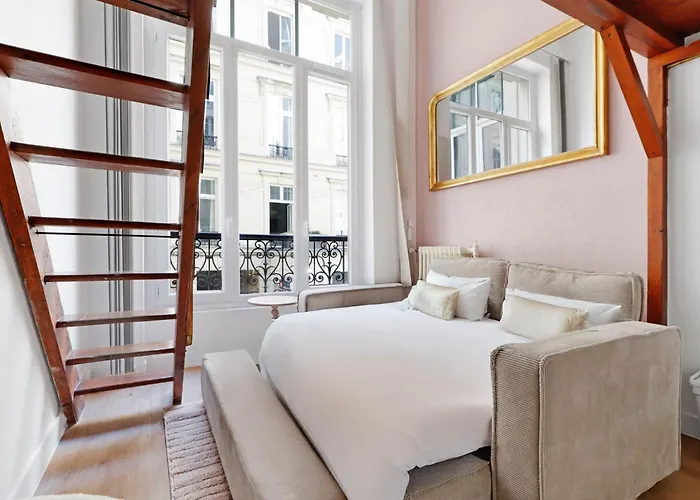 Duplex Elegant En Plein Centre De *